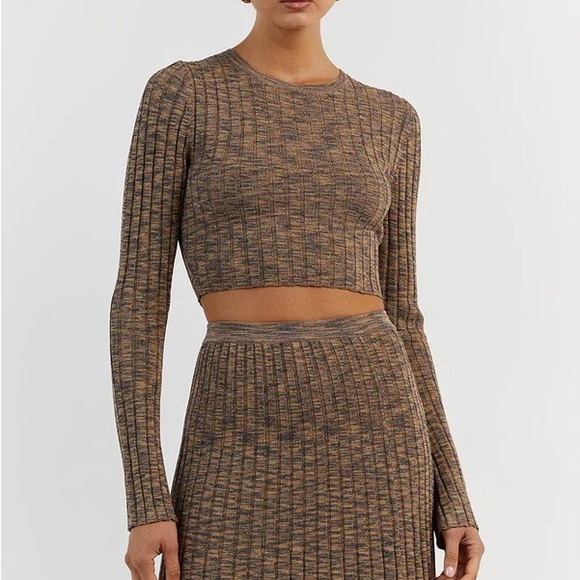 DISSH LOTTIE MOSS MARLE LONG SLEEVE CROP - Picture 1 of 4